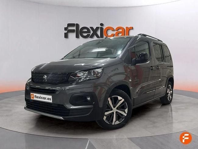 Usado Peugeot Rifter GT 130 CV (95 kW) 2023 Rojo Monovolumen