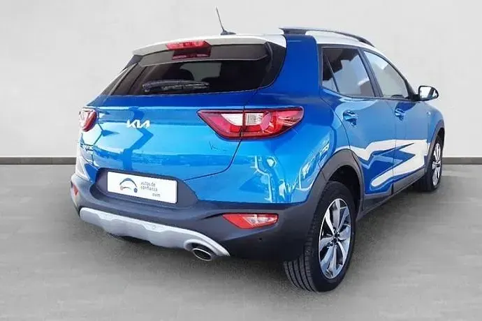 Usado Kia Stonic 100 CV (73 kW) 2023 SUV