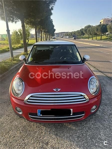 Usado Mini Cooper D 110 CV (80 kW) 2009 Rojo Utilitario