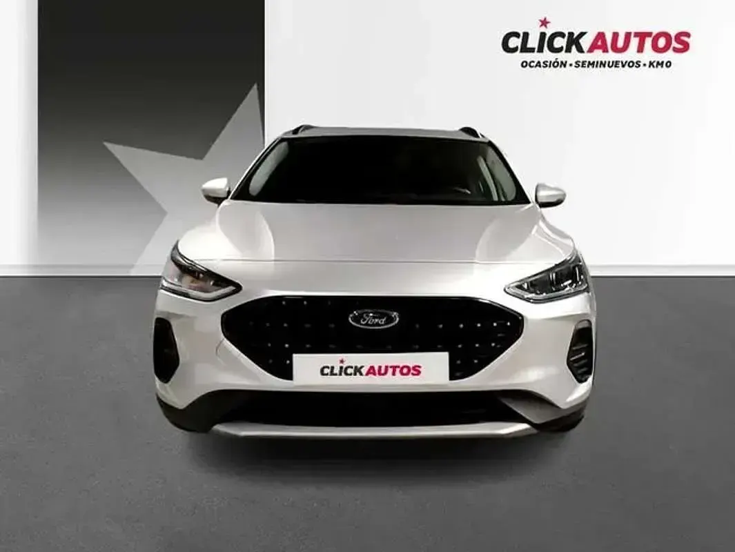 Usado Ford Focus Active 126 CV (92 kW) 2024 Gris Berlina