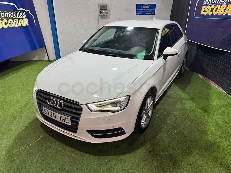 Usado Audi A3 Advanced 110 CV (80 kW) 2015 Blanco Berlina