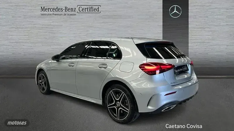 Usado Mercedes A250 163 CV (119 kW) 2025 Gris / plateado