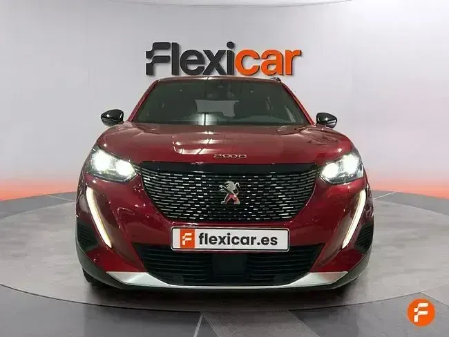 Usado Peugeot 2008 Active 130 CV (95 kW) 2022 Rojo SUV