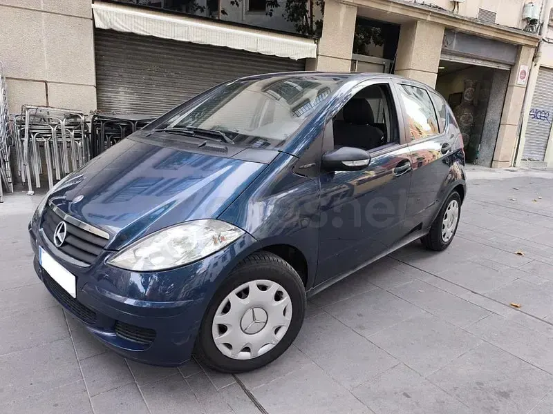 Usado Mercedes A150 Classic 95 CV (69 kW) 2005 Azul Monovolumen