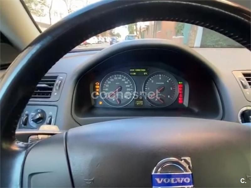 Usado Volvo C30 Summum 109 CV (80 kW) 2010 Negro Utilitario