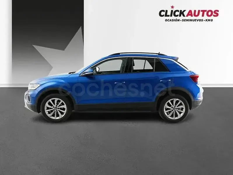 Usado VW T-Roc Life 110 CV (80 kW) 2024 Azul SUV