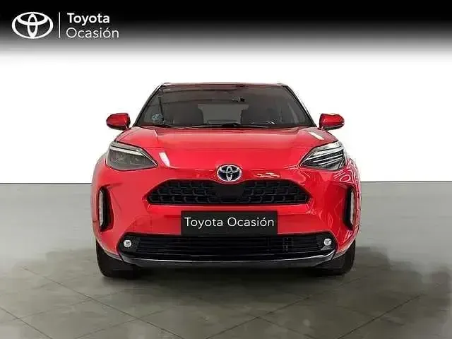 Używany Toyota Yaris Hybrid Active 116 KM (85 kW) 2021 Czerwony Pickup