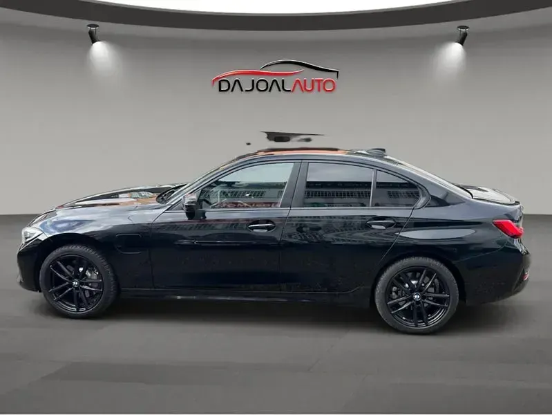 Usado BMW 330e 292 CV (214 kW) 2020 Negro Berlina