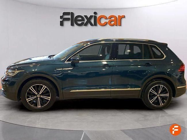 Usado VW Tiguan Life 150 CV (110 kW) 2022 Azul SUV