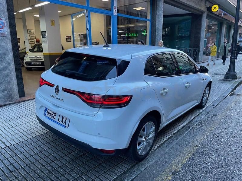 Usado Renault Mégane IV Intens 115 CV (84 kW) 2022 Blanco Berlina
