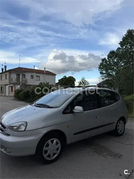 Usado Chevrolet Tacuma SX 105 CV (77 kW) 2005 Gris / plata Monovolumen