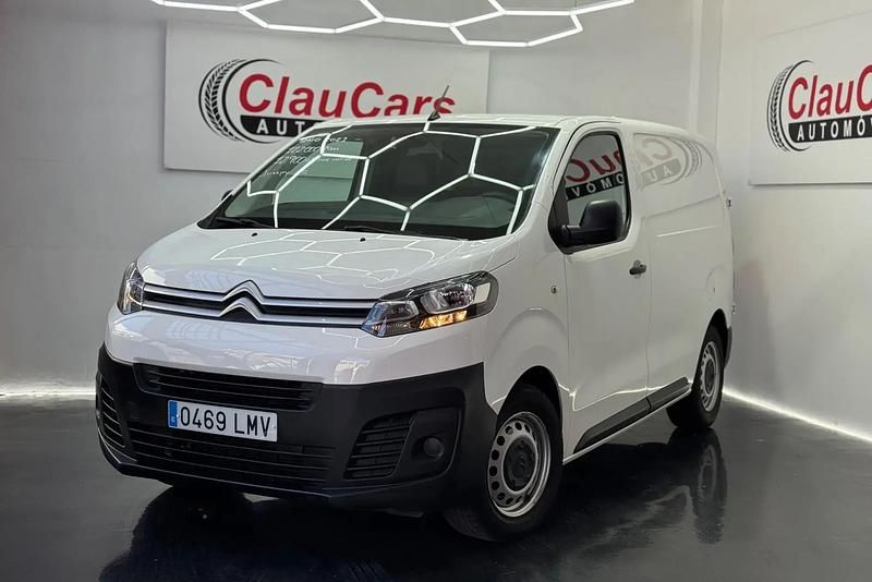Käytetty Citroën Jumpy 100 HP (73 kW) 2021 Valkoinen Tila-auto