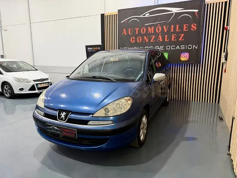 Usado Peugeot 807 130 CV (95 kW) 2006 Azul Monovolumen