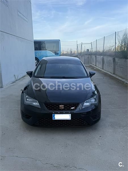 Usado Seat Leon SC FR 184 CV (135 kW) 2014 Negro Utilitario