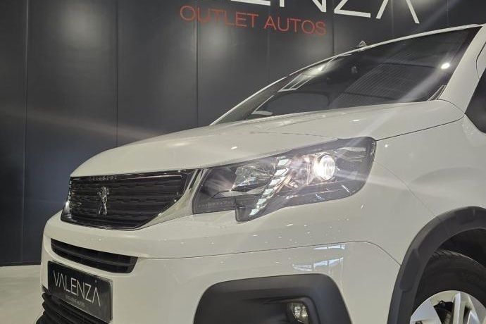 Usado Peugeot Rifter Allure 130 CV (95 kW) 2021 Monovolumen