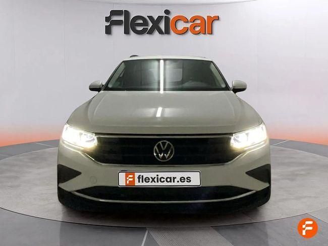 Usado VW Tiguan Life 150 CV (110 kW) 2021 Blanco SUV