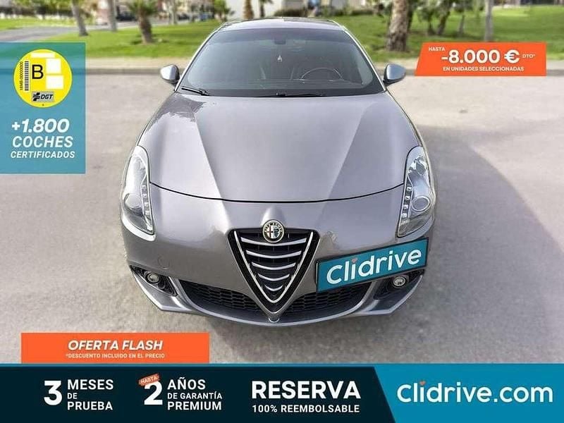 Gris Usado 2014 Alfa Romeo Giulietta Distinctive Utilitario | 9590 € (Precio justo) - Imagen 1/4