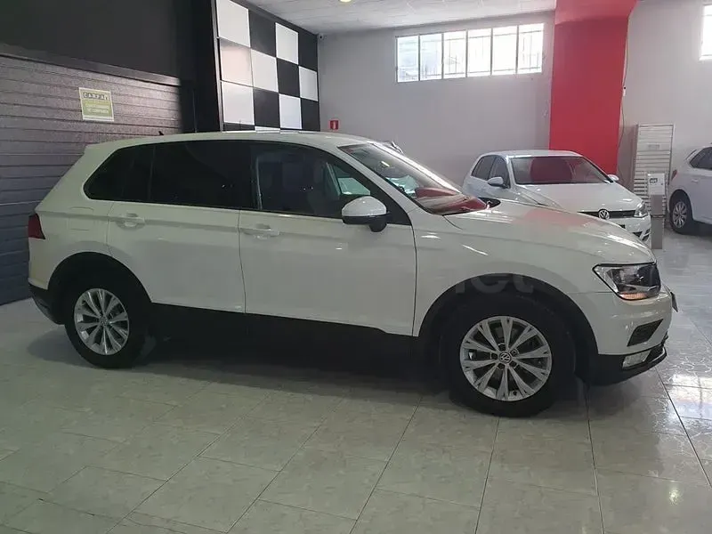 Usado VW Tiguan Advance 115 CV (84 kW) 2017 Blanco SUV