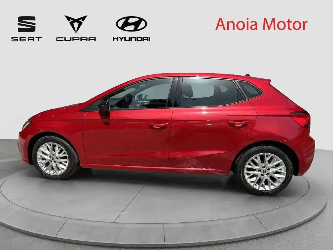 Usado Seat Ibiza FR 110 CV (80 kW) 2022 Rojo Utilitario