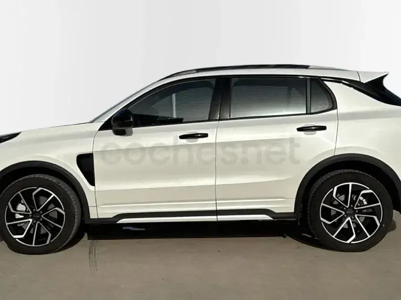 Usado Lynk & Co 01 276 CV (202 kW) 2026 Blanco SUV