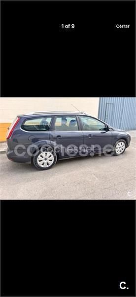 Gris / plata Usado 2010 Ford Focus Trend Familiar | 3800 € (Precio justo) - Imagen 1/4