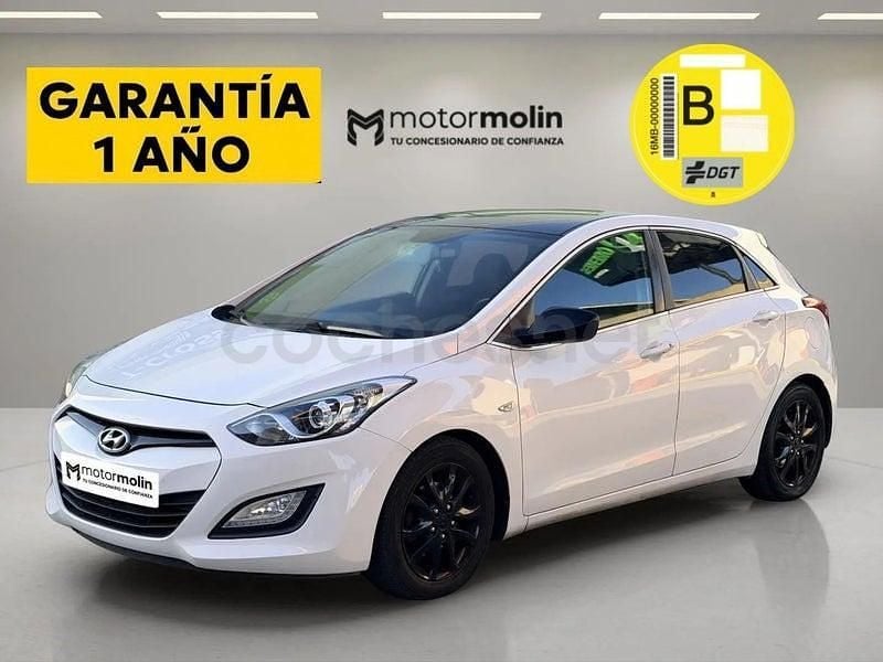 Usado Hyundai i30 90 CV (66 kW) 2012 Blanco Berlina