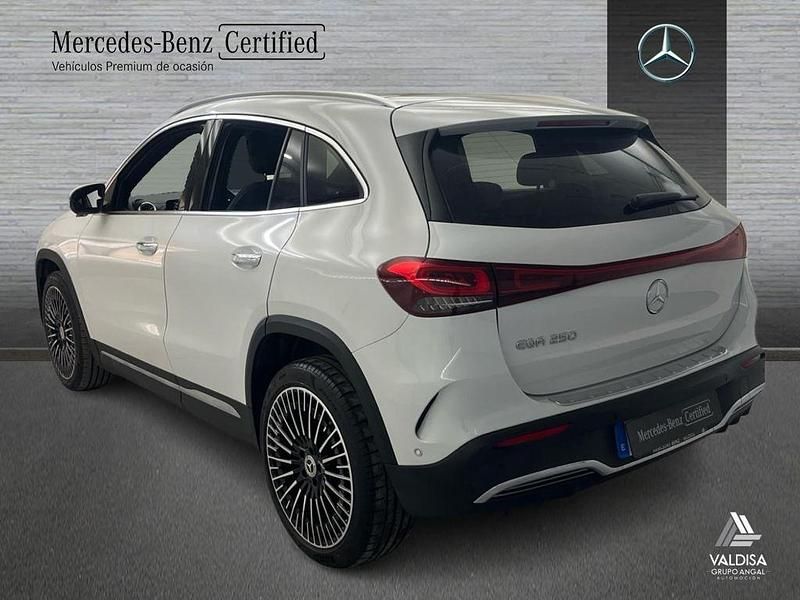 Usado Mercedes EQA250 AMG line 139 kW (190 CV) 2022 Blanco digital SUV