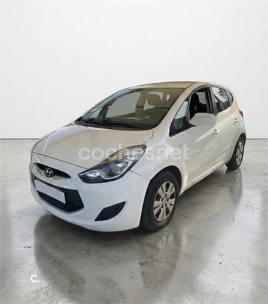 Blanco Usado 2012 Hyundai ix20 Classic Utilitario | 7400 € (Precio justo) - Imagen 1/4