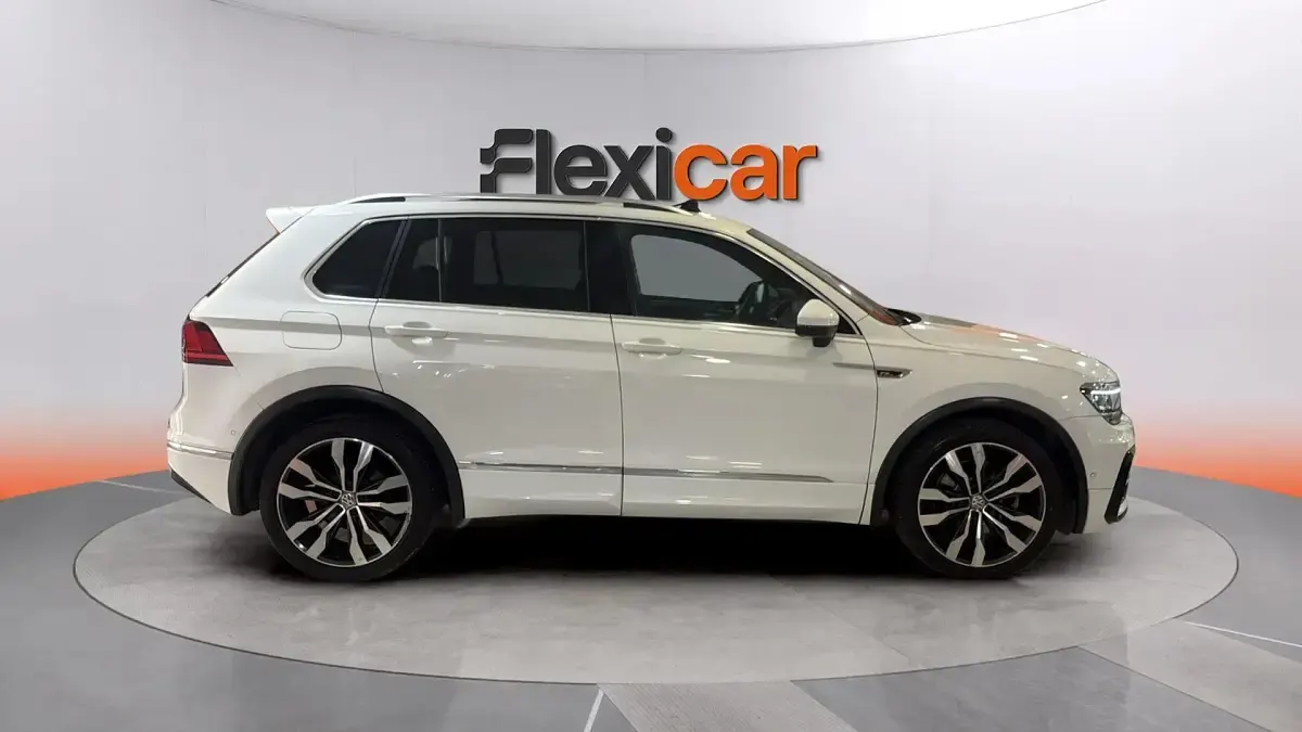 Usado VW Tiguan Sportline 190 CV (139 kW) 2020 Blanco SUV