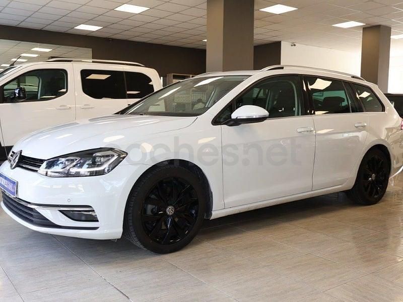 Usado VW Golf VII Sportline 150 CV (110 kW) 2019 Blanco Familiar