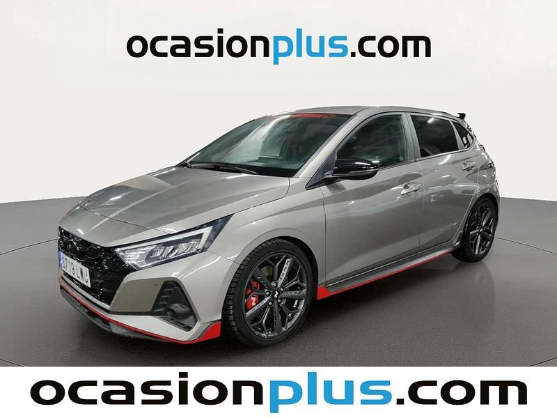 Gris Usado 2022 Hyundai i20 Utilitario | 24.446 € - Imagen 1/4