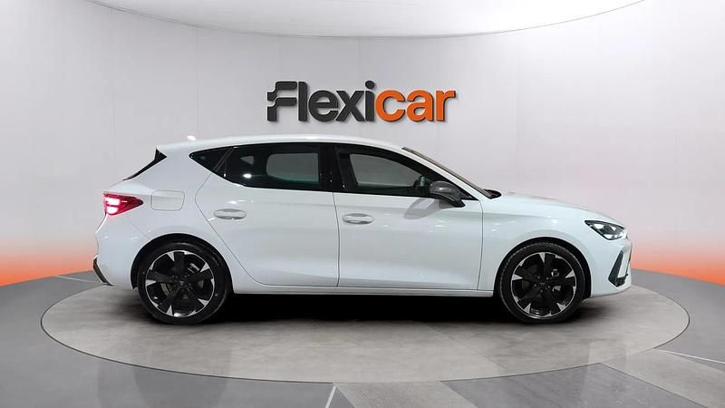 Usado Cupra Leon 150 CV (110 kW) 2025 Blanco Berlina
