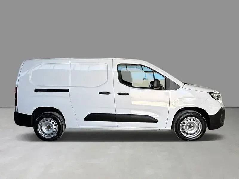 Nuevo Fiat Doblò 100 CV (73 kW) 2026 Blanco Monovolumen
