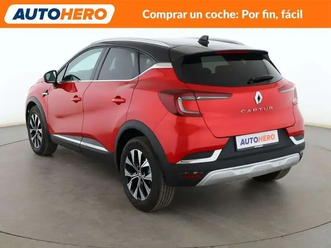 Usado Renault Captur Techno 140 CV (102 kW) 2024 Rojo SUV