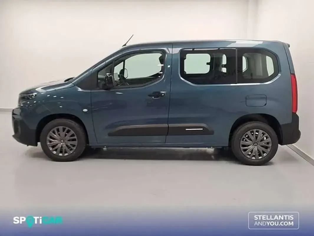 Usado Citroën Berlingo 103 CV (75 kW) 2025 Azul Monovolumen