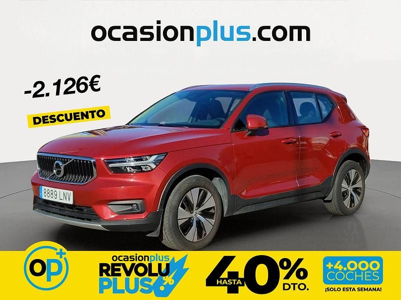 Usado Volvo XC40 Momentum 163 CV (119 kW) 2021 Rojo SUV