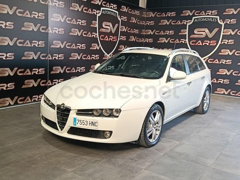 Usado Alfa Romeo 159 170 CV (125 kW) 2012 Blanco Familiar