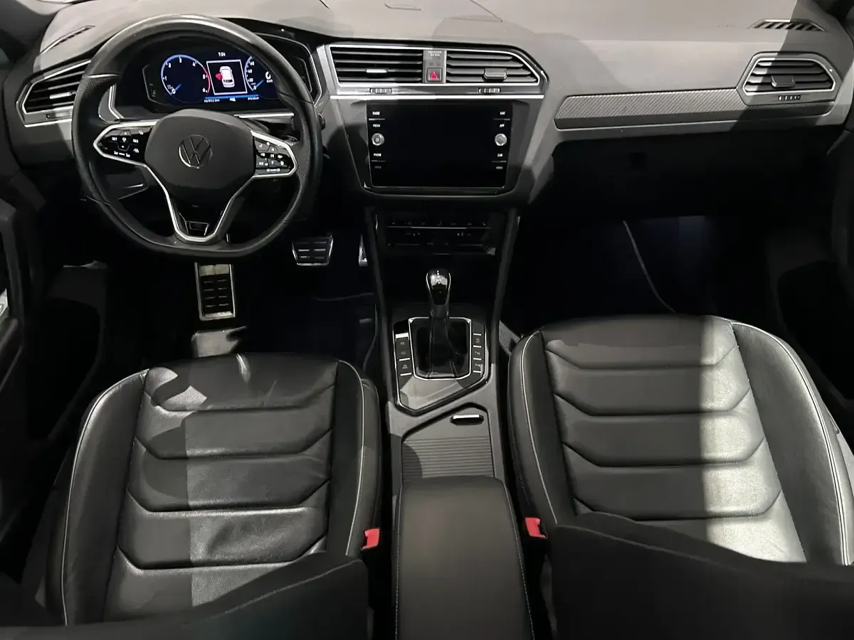 Usado VW Tiguan R-line 150 CV (110 kW) 2021 Blanco SUV