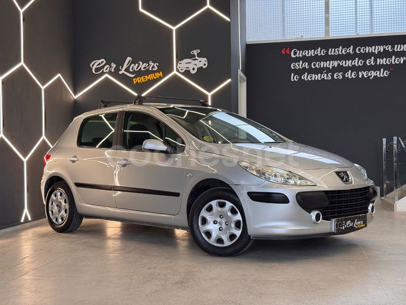 Usado Peugeot 307 90 CV (66 kW) 2007 Gris / plata Berlina