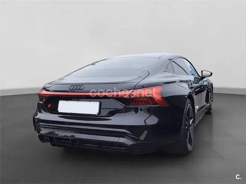 Usado Audi e-tron GT quattro 430 kW (585 CV) 2022 Eléctrico Berlina