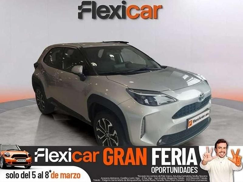 Usado Toyota Yaris Cross Active 116 CV (85 kW) 2024 Gris SUV