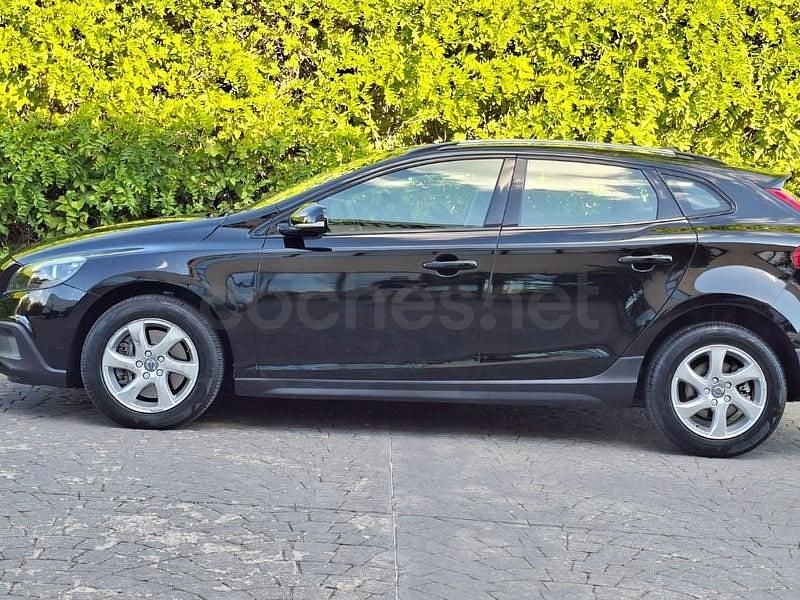 Usado Volvo V40 CC Momentum 150 CV (110 kW) 2016 Negro Familiar