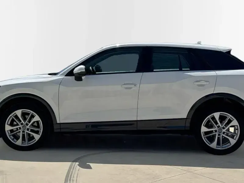 Usado Audi Q2 Design 116 CV (85 kW) 2018 Blanco SUV