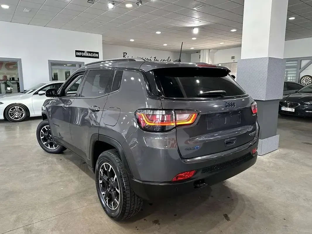 Usado Jeep Compass Limited 190 CV (139 kW) 2023 SUV