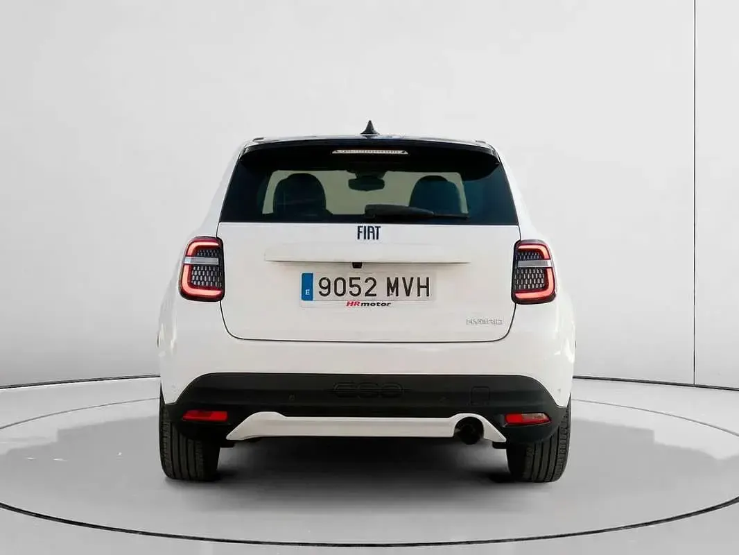Usado Fiat 600 101 CV (74 kW) 2024 Blanco SUV