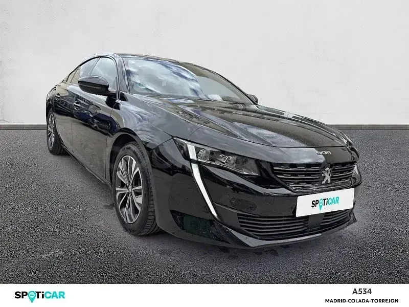 Usado Peugeot 508 Allure 130 CV (95 kW) 2023 Negro Berlina