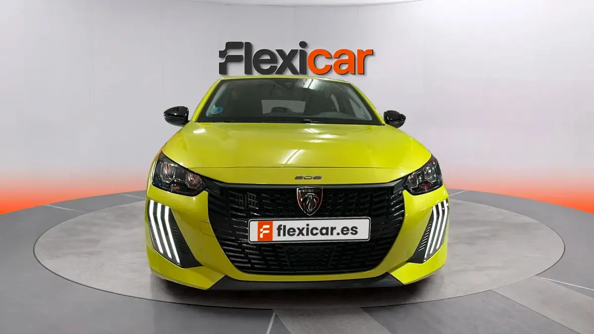 Usado Peugeot 208 Style 110 CV (80 kW) 2025 Amarillo Utilitario