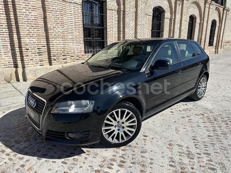 Negro Usado 2009 Audi A3 Sportback Ambiente Berlina | 8990 € (Precio justo) - Imagen 1/4