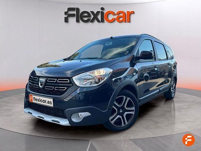 Usado Dacia Lodgy Comfort 115 CV (84 kW) 2022 Gris Monovolumen