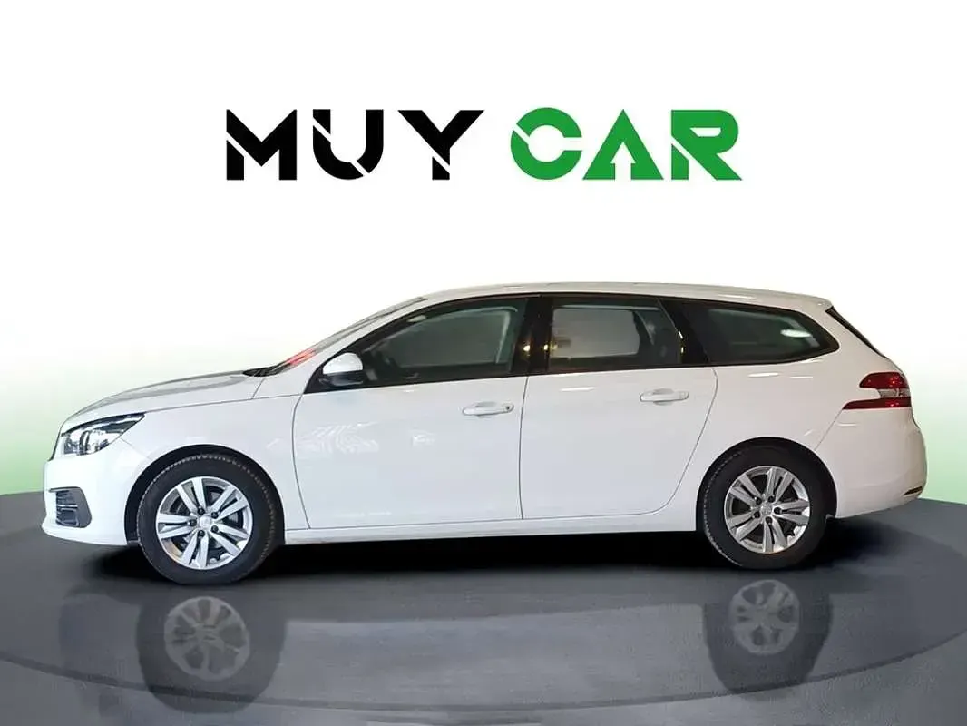 Begagnad Peugeot 308 SW Active 131 HK (96 kW) 2020 Vit Kombi